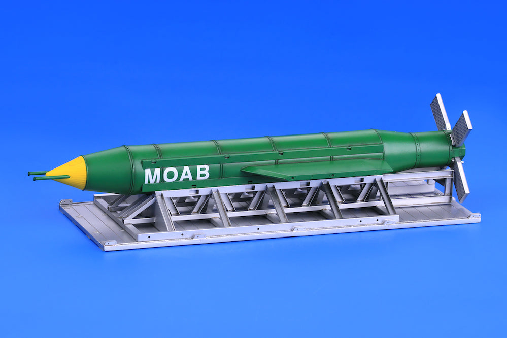 Eduard Brassin ED648348 1:48 GBU-43/B MOAB with Transport Platform
