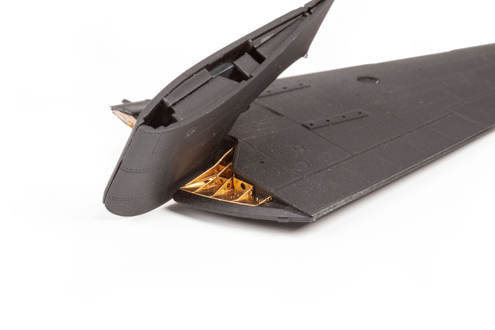Eduard ED72747 Grumman TBM-3 Avenger folded wings details 1:72