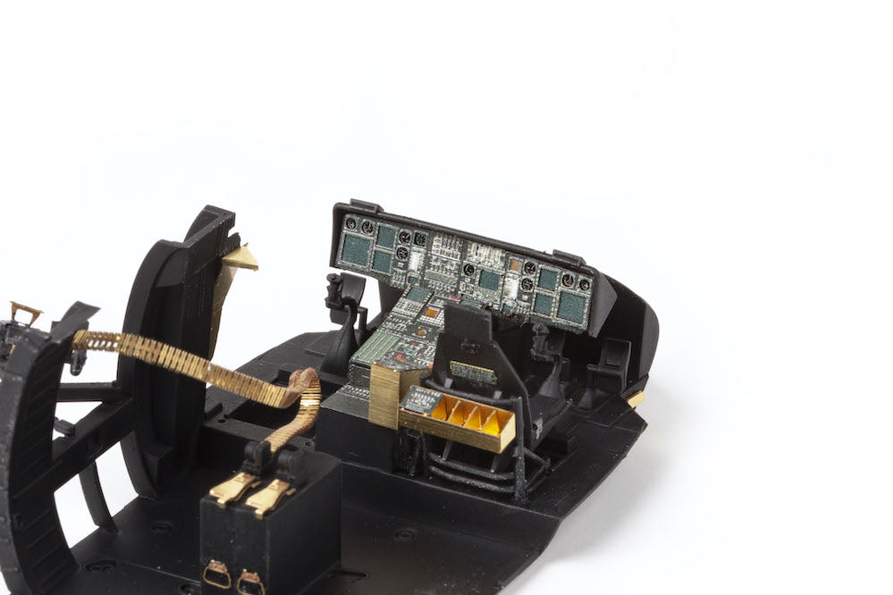 Eduard EDFE1517 Sikorsky MH-60L Black Hawk 1:48