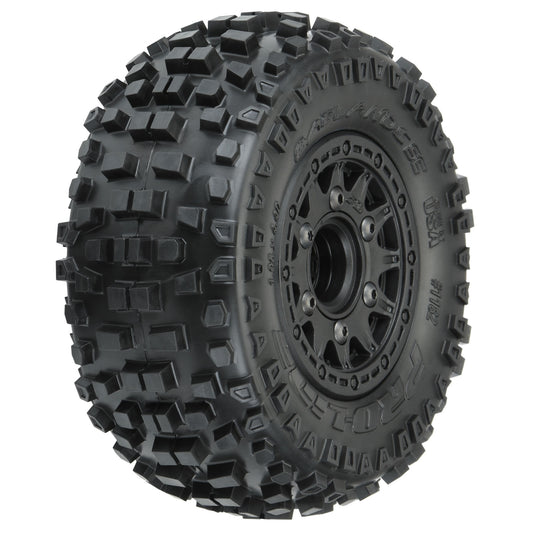 Pro-Line 1:10 Badlands Front/Rear 2.2"/3.0" SC Mounted 12mm Black Rai PRO1182-10