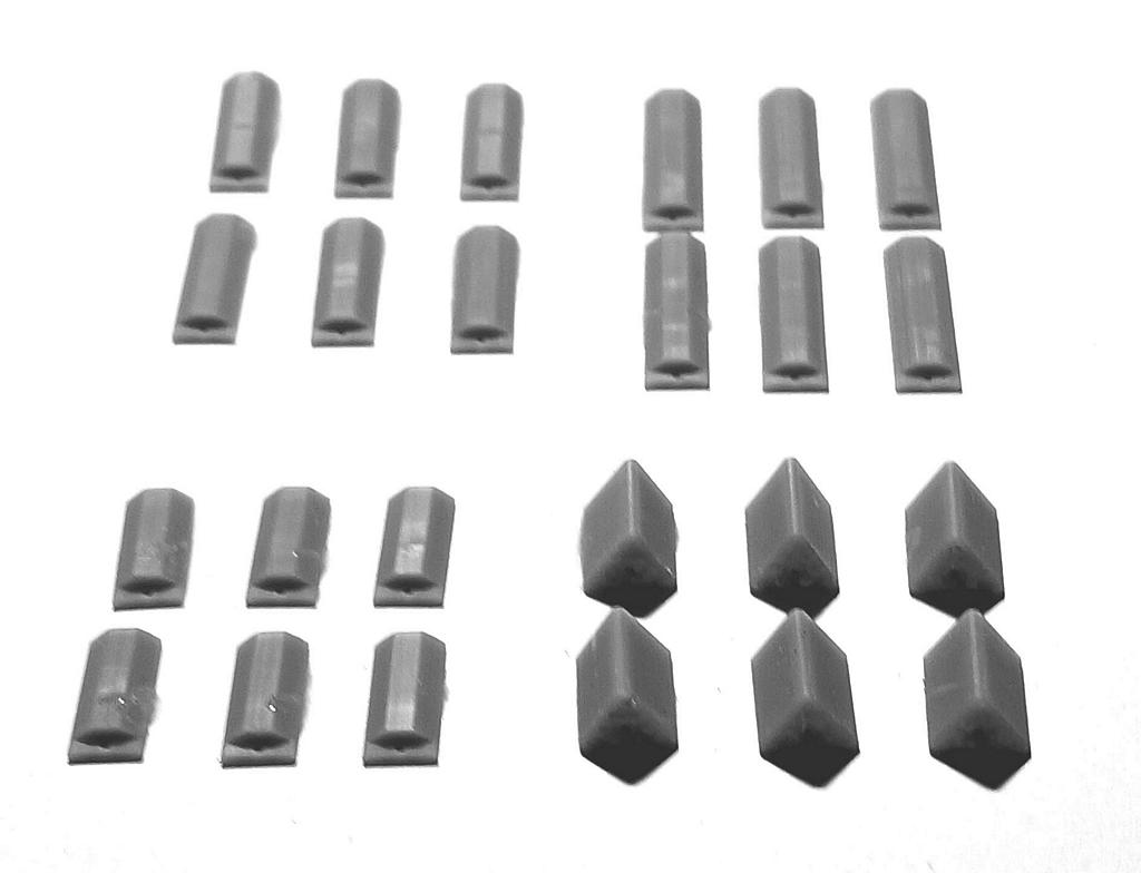 AIM Ground Equipment GE32001 Assorted Modern Wheel Chocks (x24) 1:32