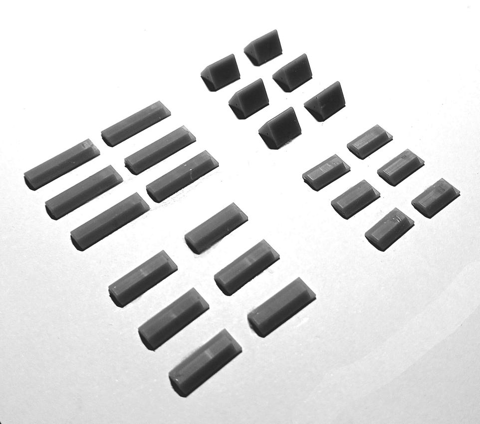 AIM Ground Equipment GE32001 Assorted Modern Wheel Chocks (x24) 1:32