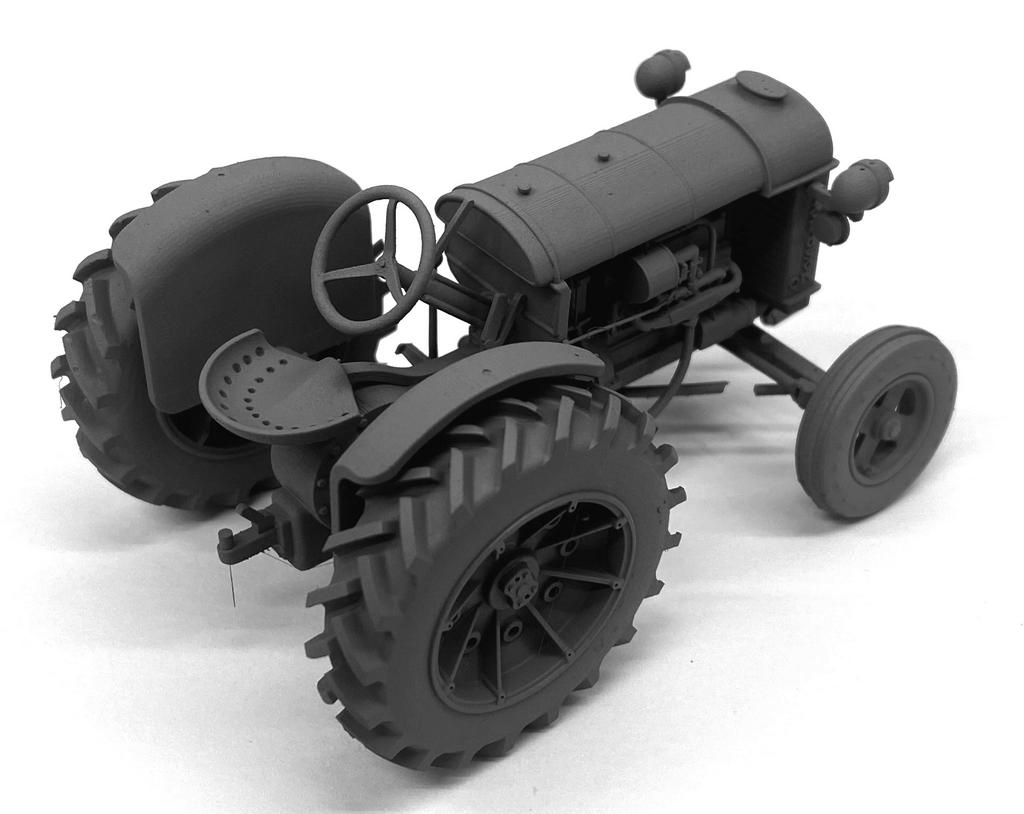 AIM - Ground Equipment GE32165 1:32 RAF Fordson N tractor.