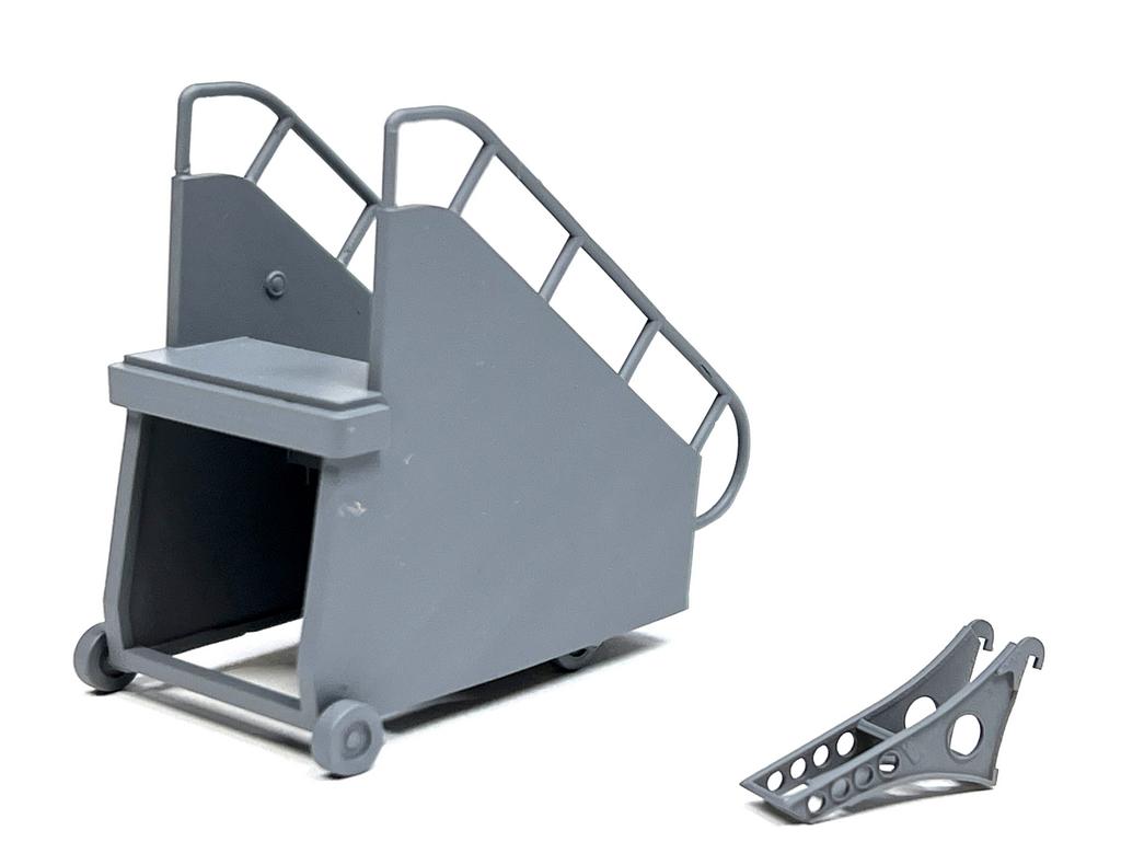 AIM Ground Equipment GE48040 DC-3/C-47/Dakota Passenger Steps 1:48