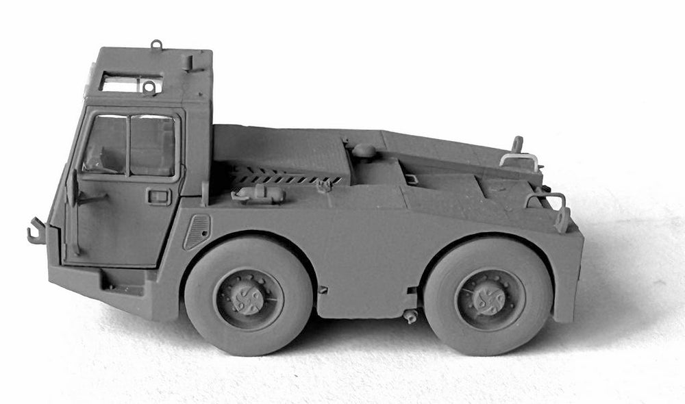 AIM - Ground Equipment GE72015 1:72 USAF MB-2 FMC B450 tractor