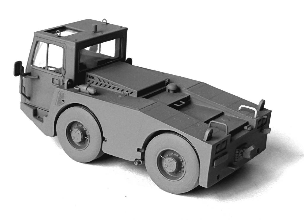 AIM - Ground Equipment GE72015 1:72 USAF MB-2 FMC B450 tractor