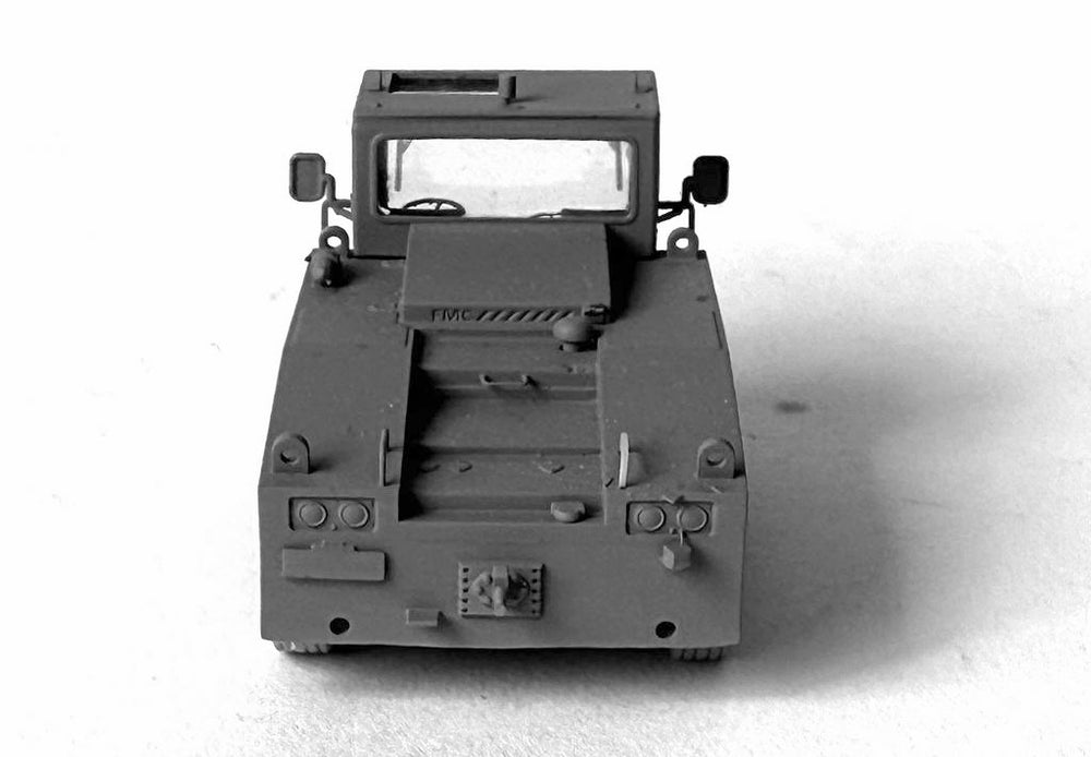AIM - Ground Equipment GE72015 1:72 USAF MB-2 FMC B450 tractor