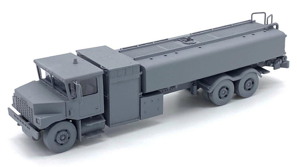 AIM Ground Equipment GE72133E USAF R-11 Gen 1 Aircraft Refueller 1:72