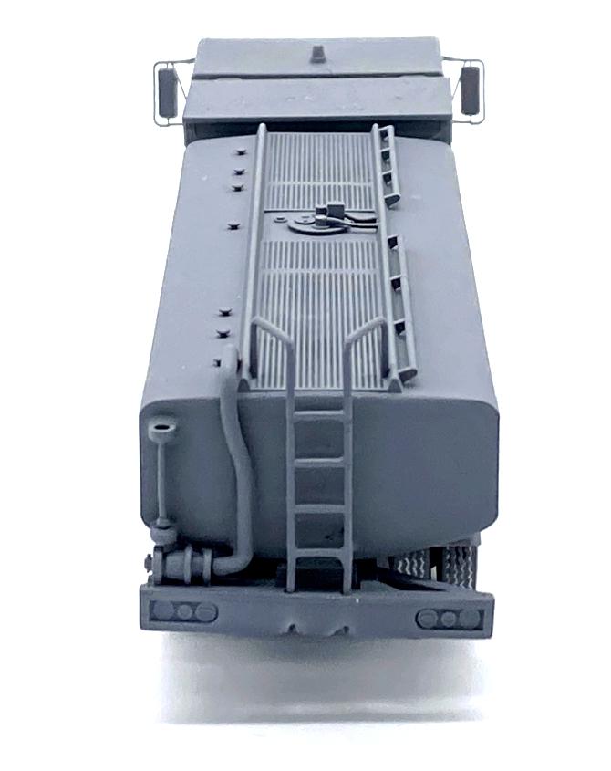 AIM Ground Equipment GE72133E USAF R-11 Gen 1 Aircraft Refueller 1:72