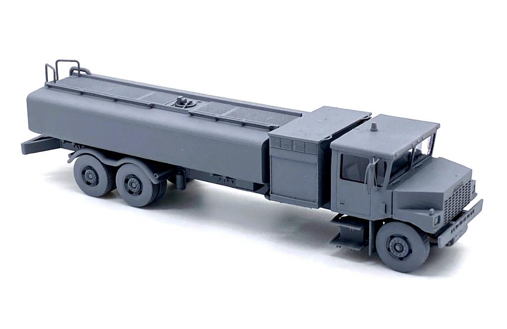 AIM Ground Equipment GE72133E USAF R-11 Gen 1 Aircraft Refueller 1:72