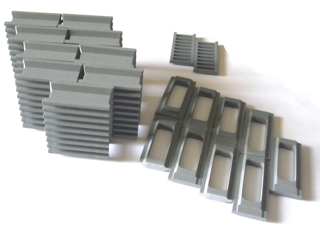 AIM Ground Equipment GE72180 USAF Fighter Revetment Vietnam Era 1:72