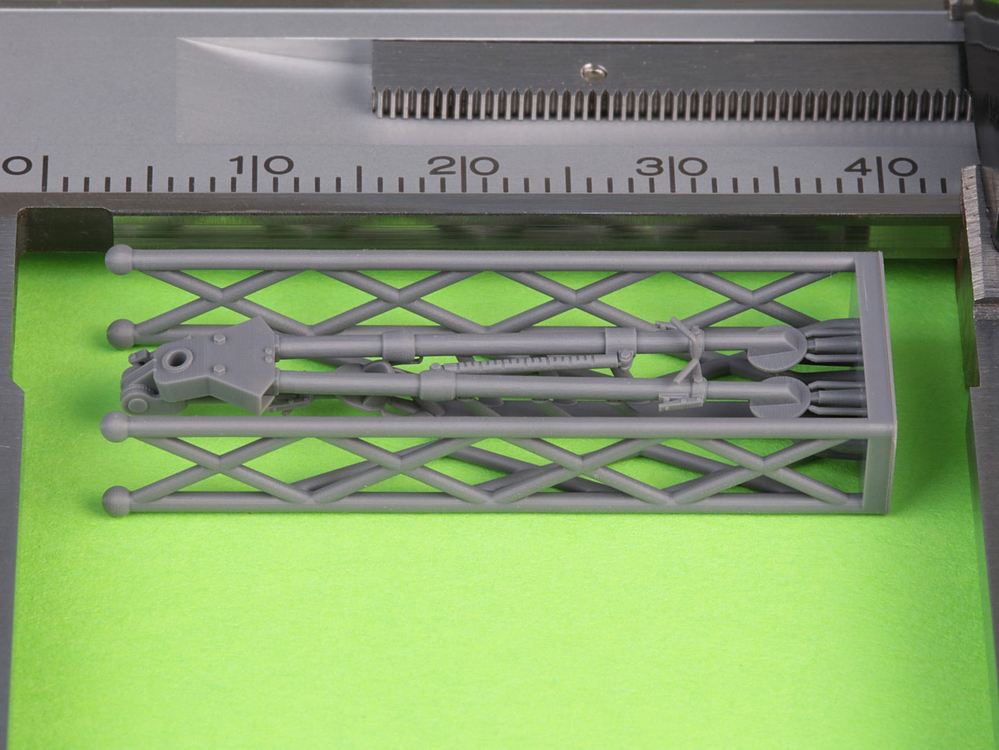Master GM-35-065 1:35 Folded M3 tripod for Browning M2HB .50 cal machine gun