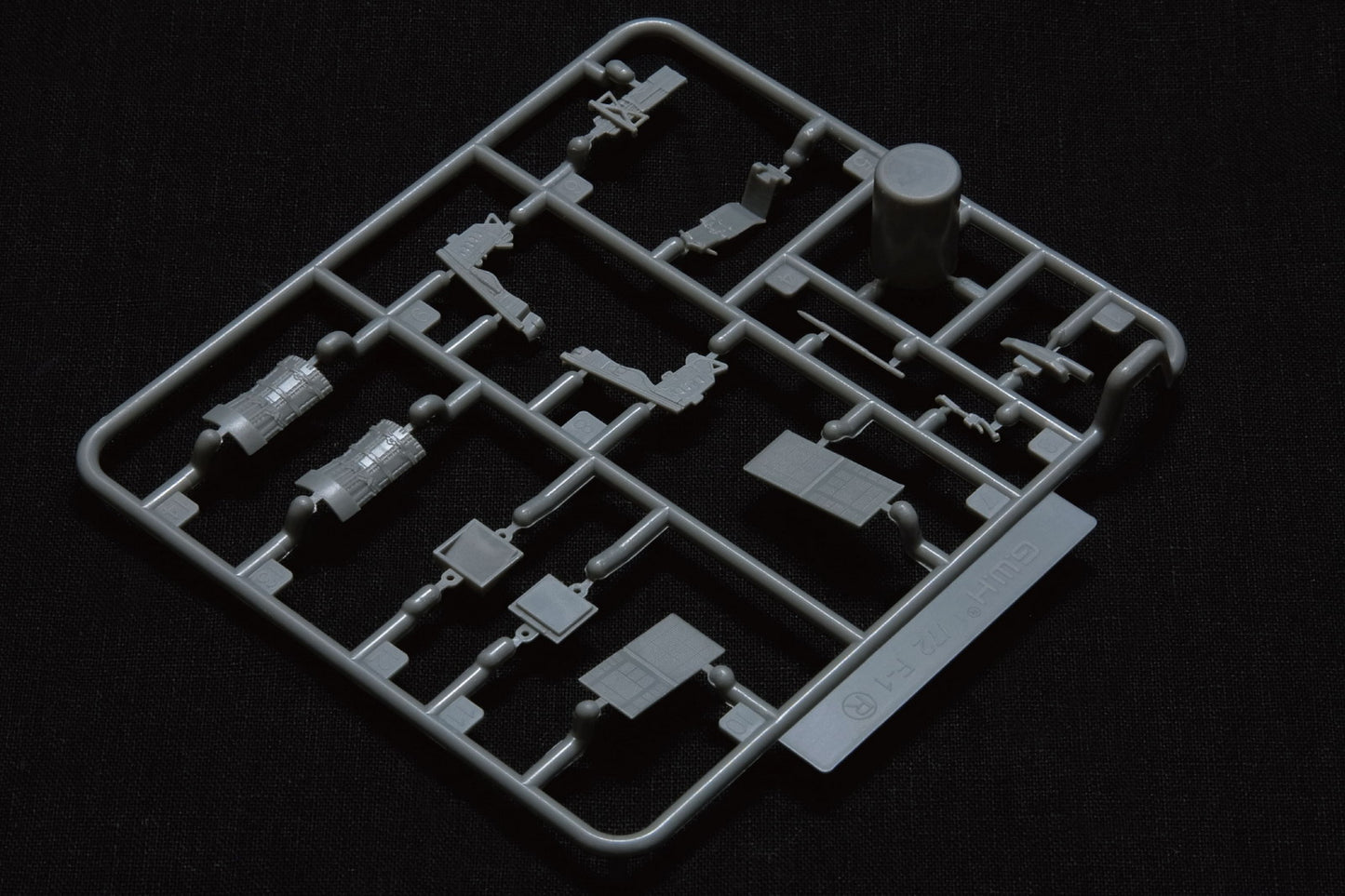 Great Wall Hobby GWHL7201 1:72 McDonnell F-15E Strike Eagle