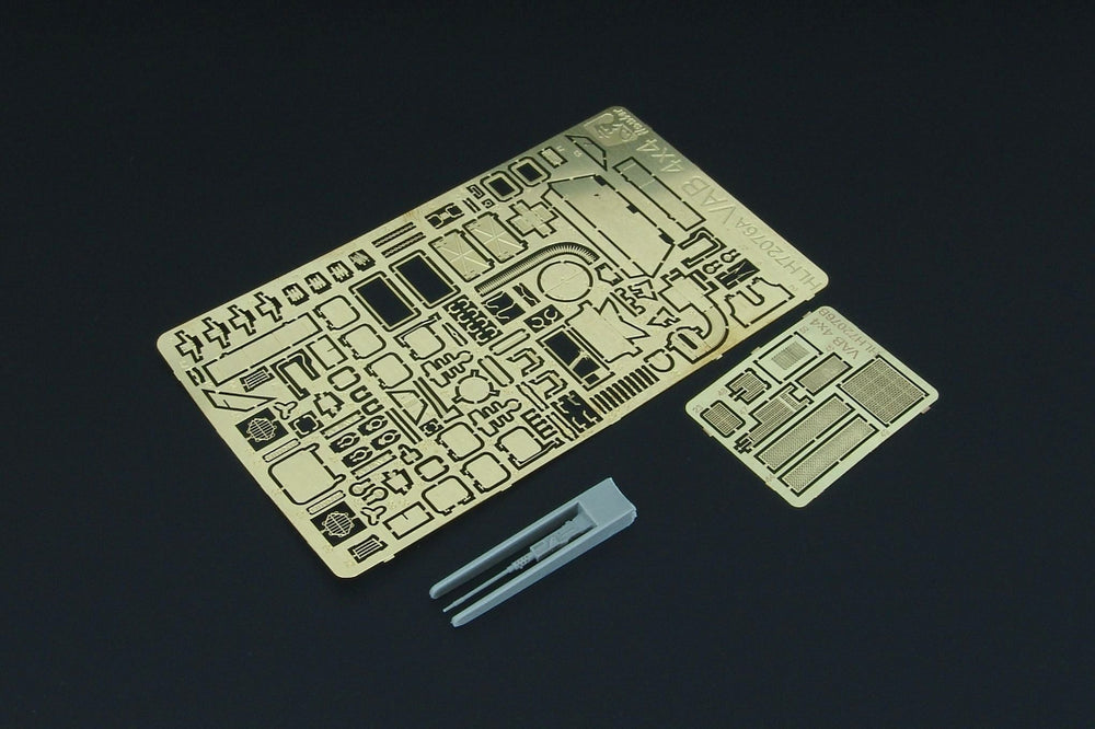 Hauler HLH72076 1:72 VAB 4x4 APC