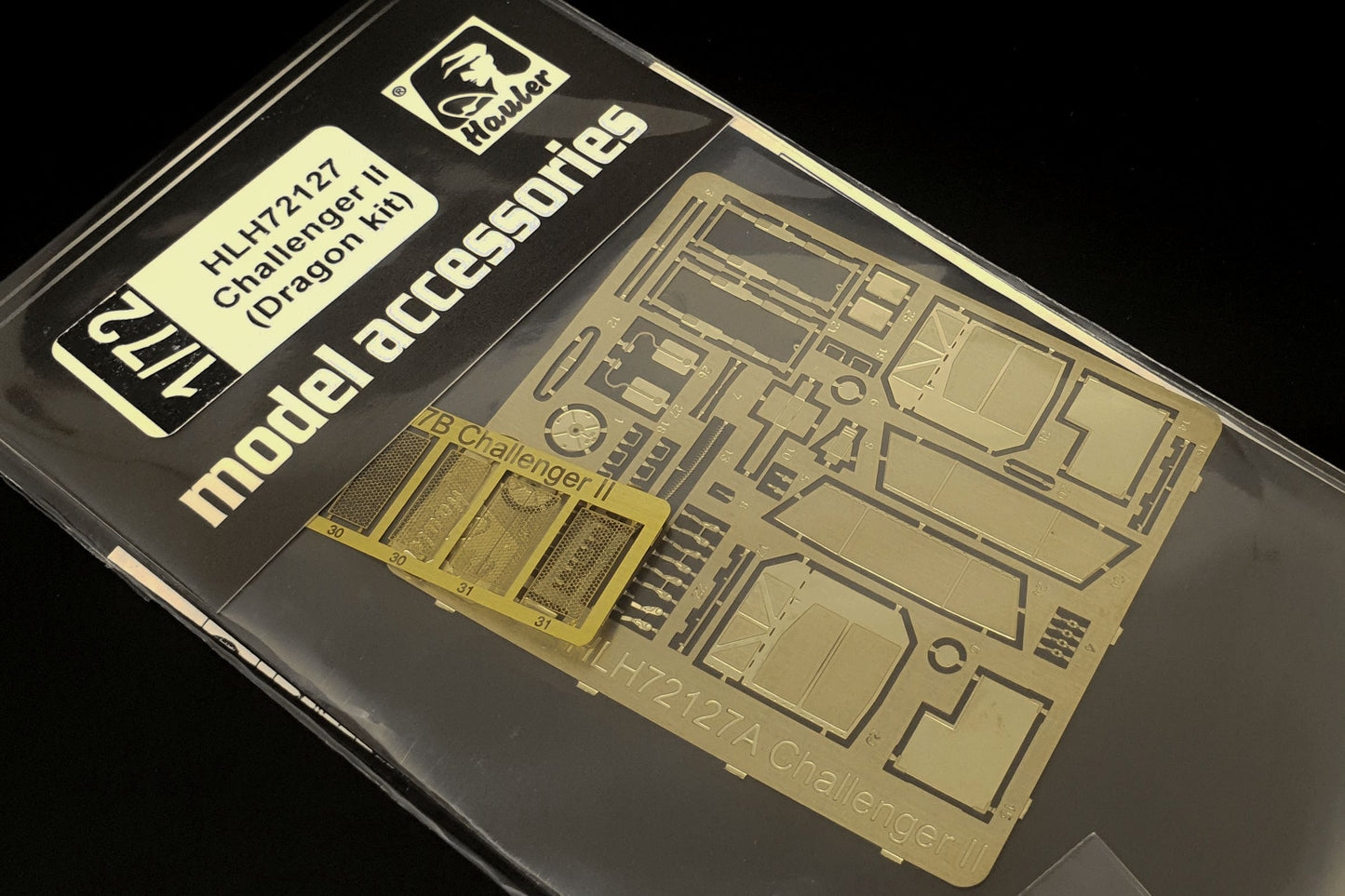 Hauler HLH72127 1:72 Challenger II