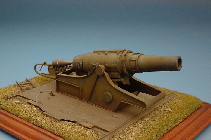 Hauler HLP72028 1:72 42cm Haubitze M.17