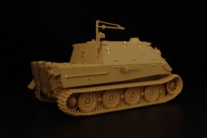 Hauler HLX48384 1:48 Sturmtiger 38cm Assault Mortar