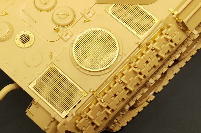 Hauler HLX48396 1:48 Pz.Kpfw.V Ausf.D Panther grilles