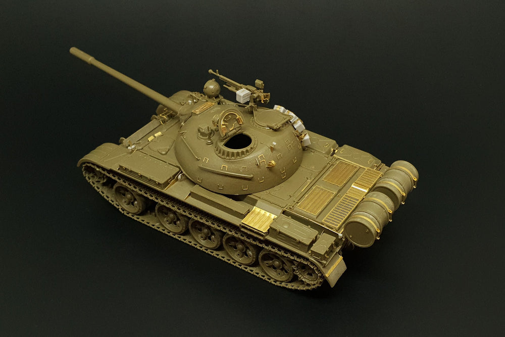 Hauler HLX48398 1:48 Soviet T-55