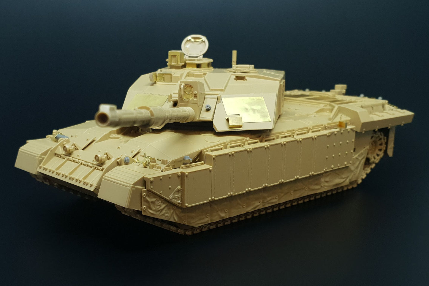 Hauler HLX48406 1:48 Challenger 2