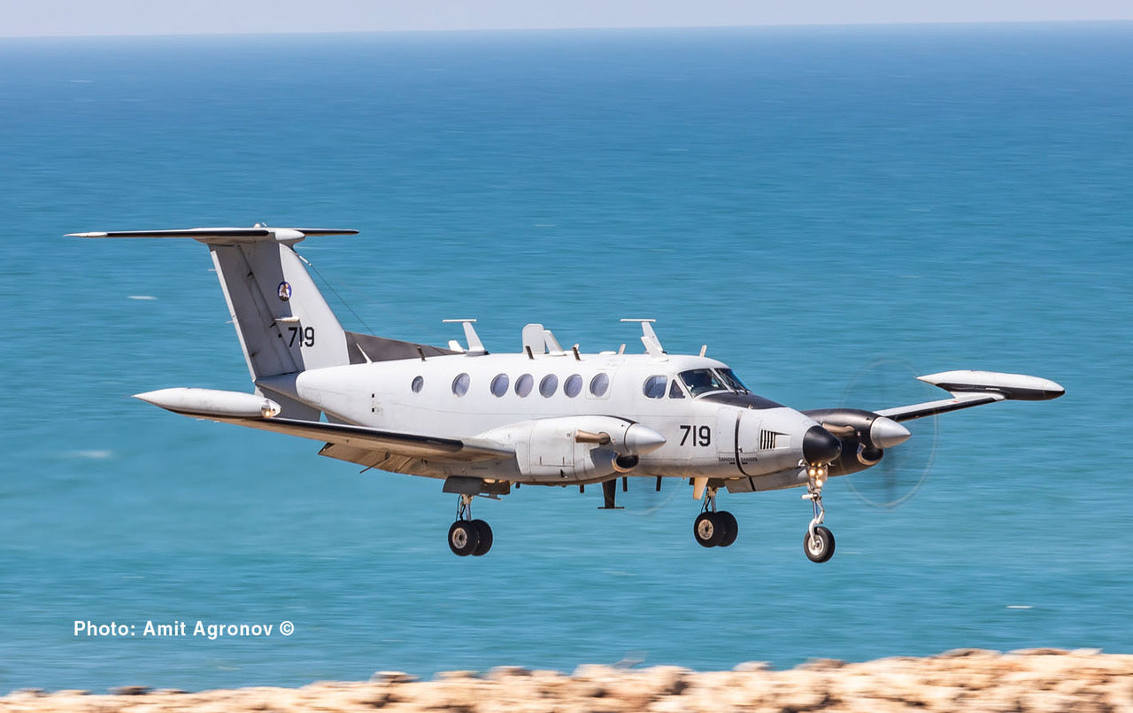 IsraDecal Studio IC-72012 IAF Beechcraft King Air 200 Tzufit Conv 1:72
