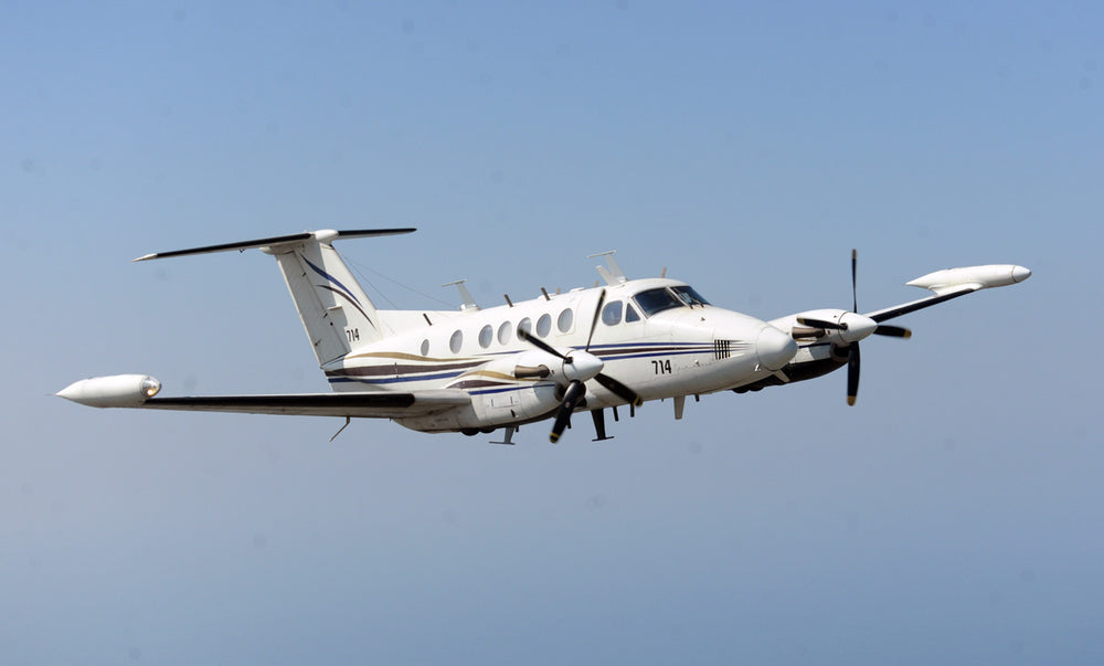 IsraDecal Studio IC-72013 IAF Beechcraft King Air 200 White Tzufit 1:72