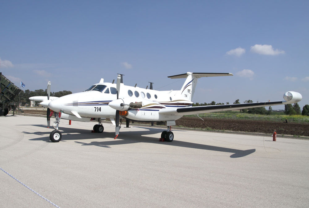 IsraDecal Studio IC-72013 IAF Beechcraft King Air 200 White Tzufit 1:72