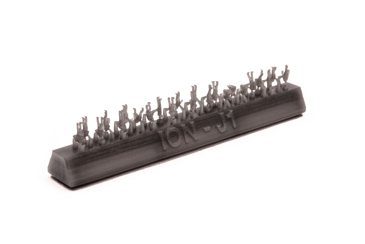 ION Model J700-001 1:700 IMPERIAL JAPANESE NAVY CHILLING ON DECK