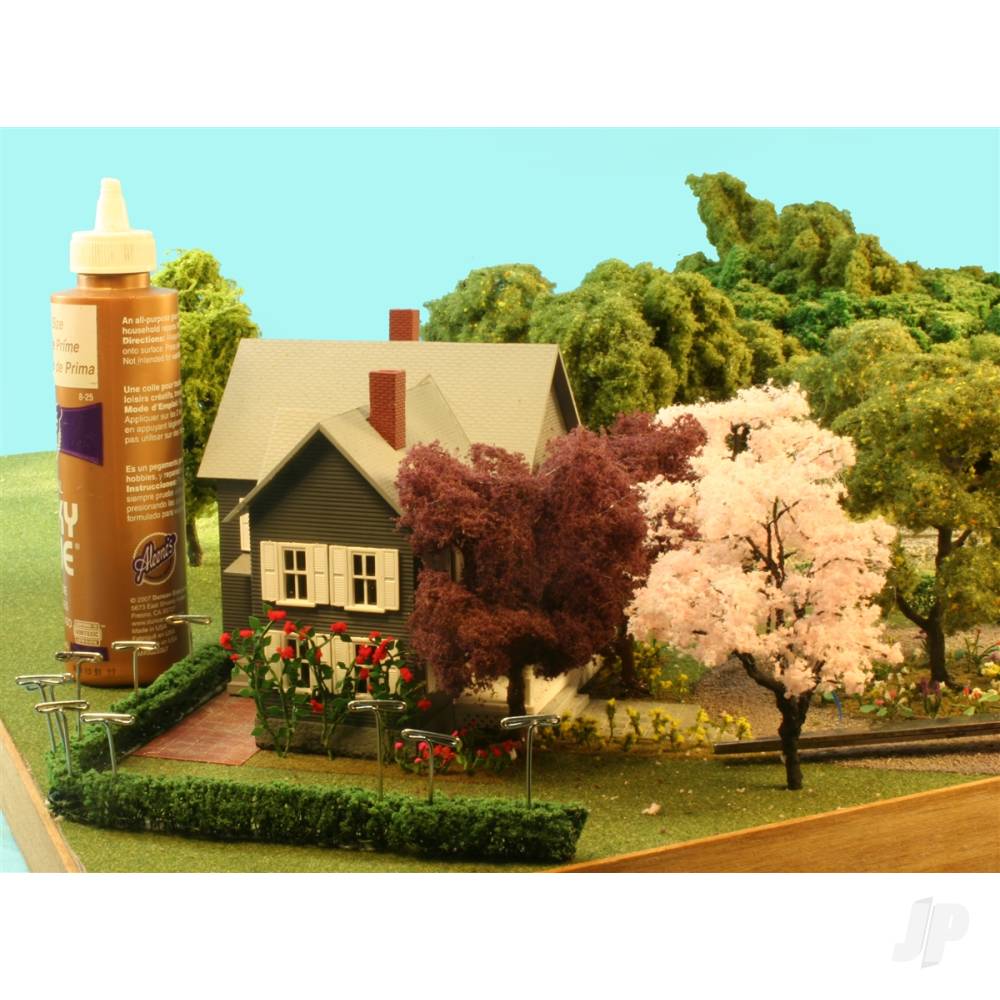 JTT Long Hedges, 3/8x1/2x20in, HO-Scale, (2 per pack) 95614