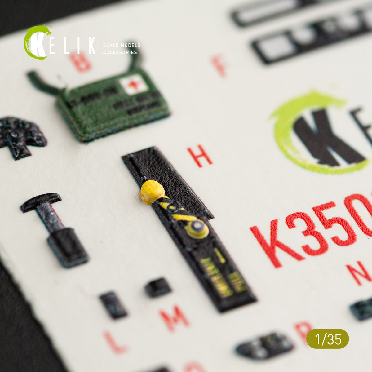 Kelik K3D35011 1:35 Sikorsky MH-60S Knight Hawk interior