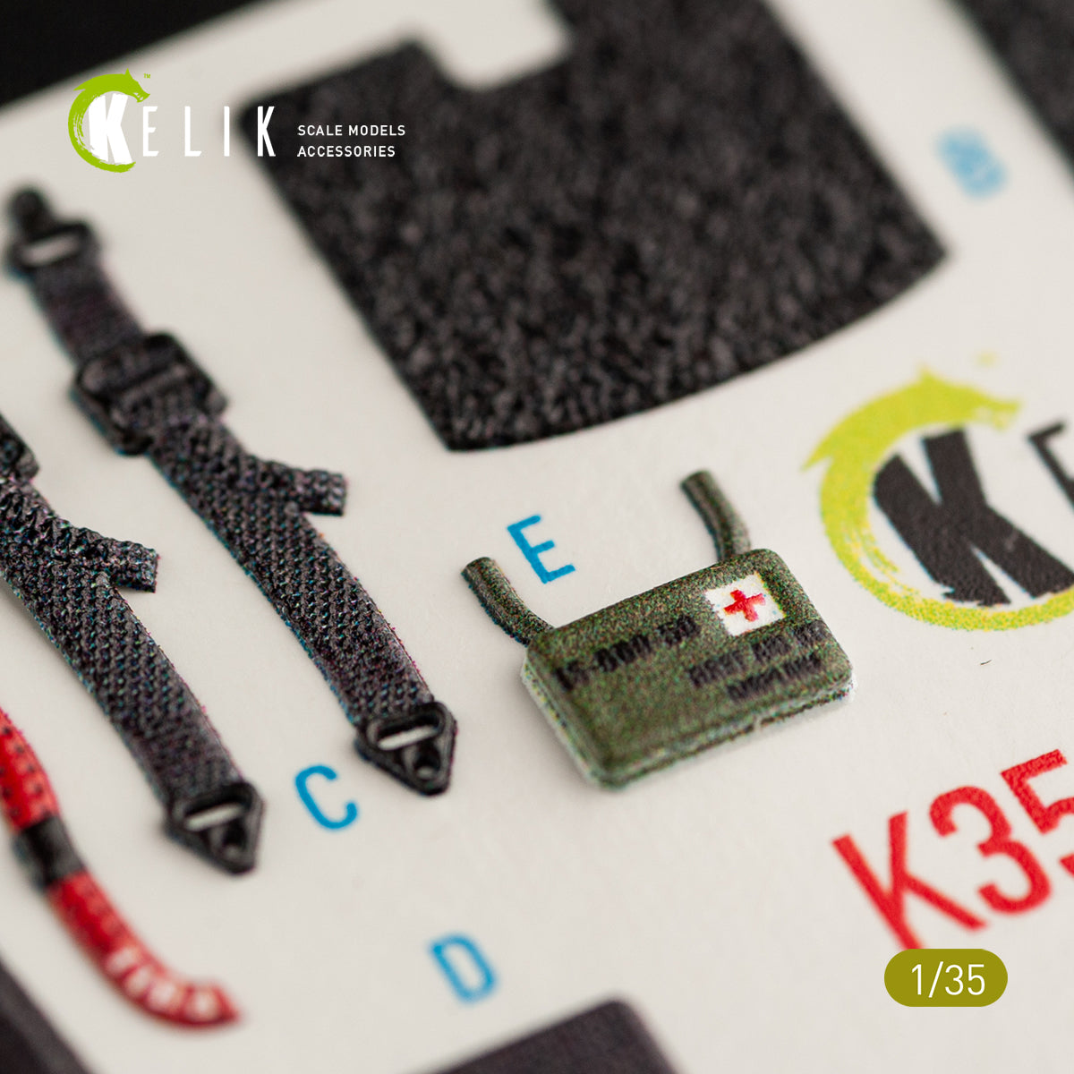 Kelik K3D35017 1:35 Sikorsky HH-60G Pave Hawk interior