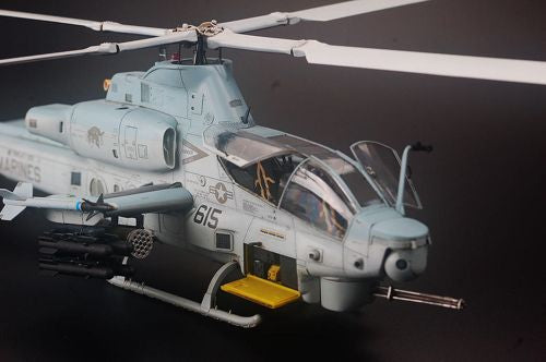 Kitty Hawk Models KH80125 1:48 Bell AH-1Z 'Viper'