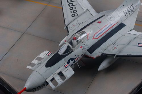 Kitty Hawk Models KH80127 1:48 Grumman F9F-8/F9F-8P Cougar