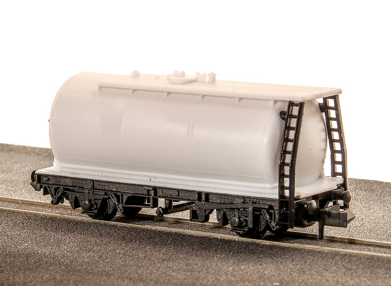 PECO KNR-50 Tank Wagon N Gauge