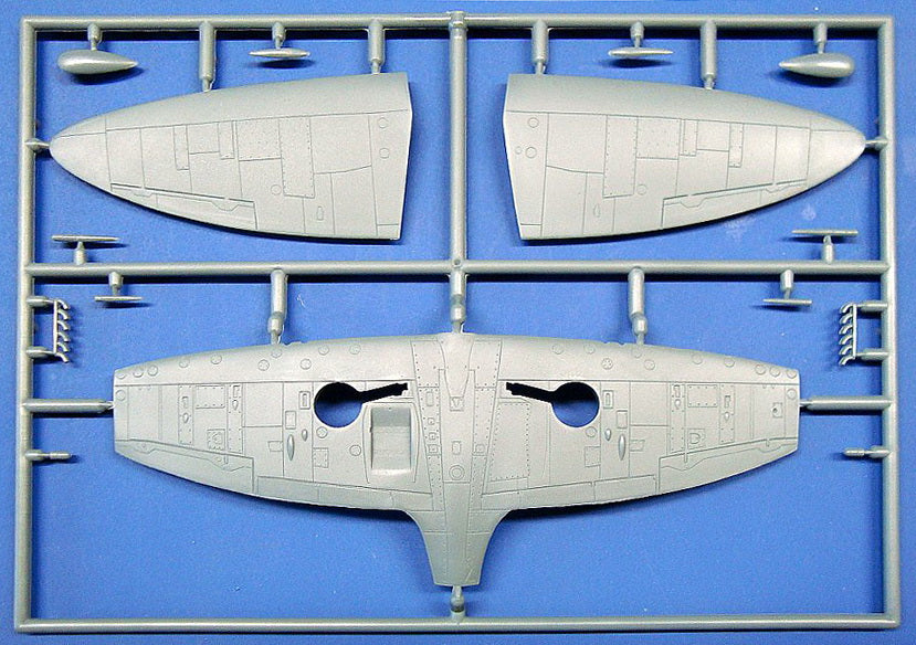 KP KPM72121 Spitfire Mk.VC Four Barrels Over Malta 1:72