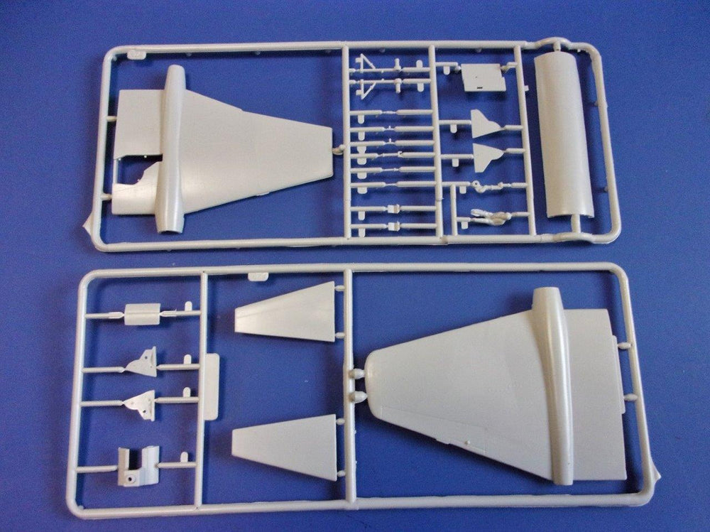 Kovozavody Prostejov KPV7202 1:72 Canberra B