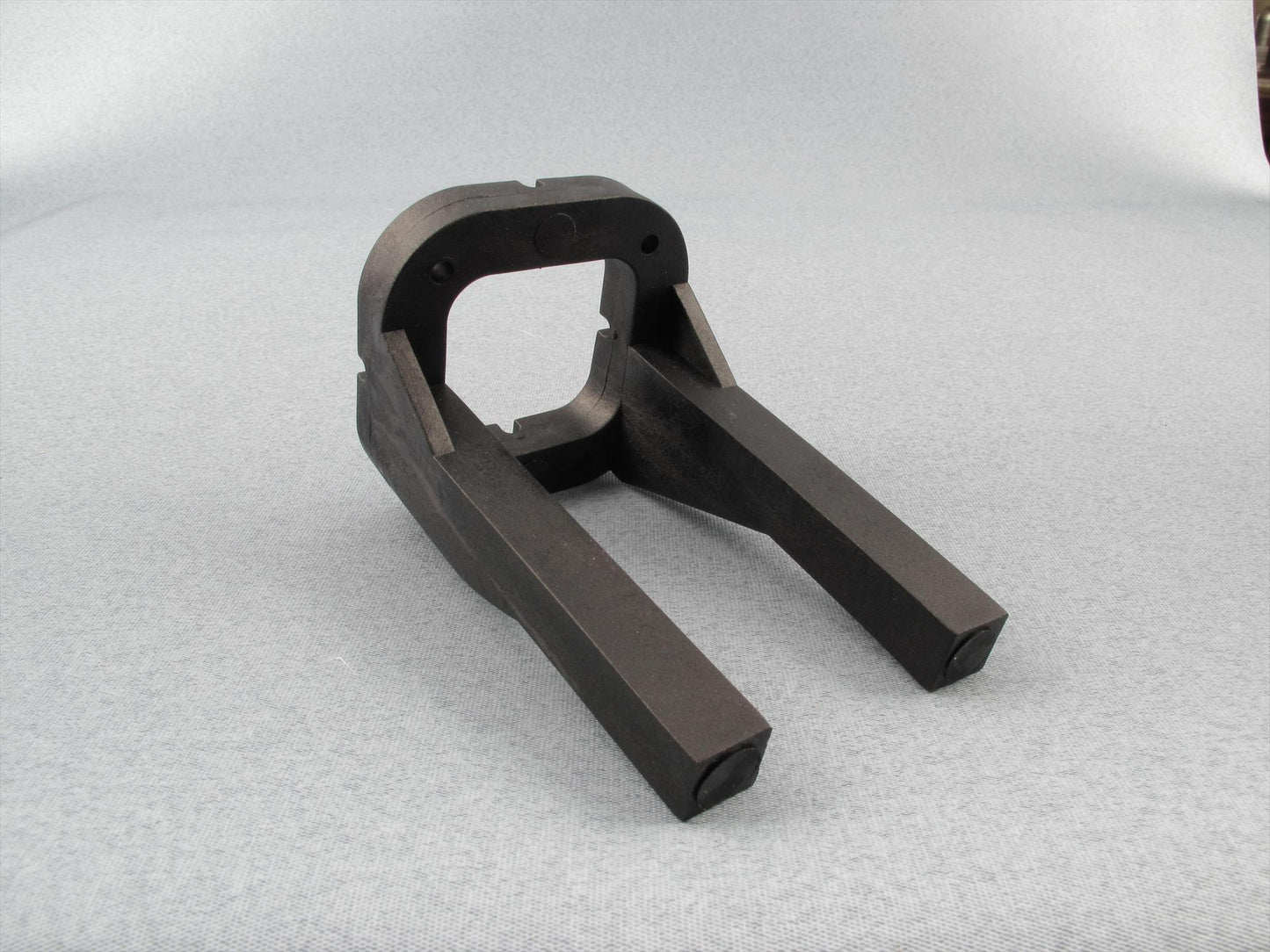 Radio Active Engine Mount Long 45/61 RAA1510
