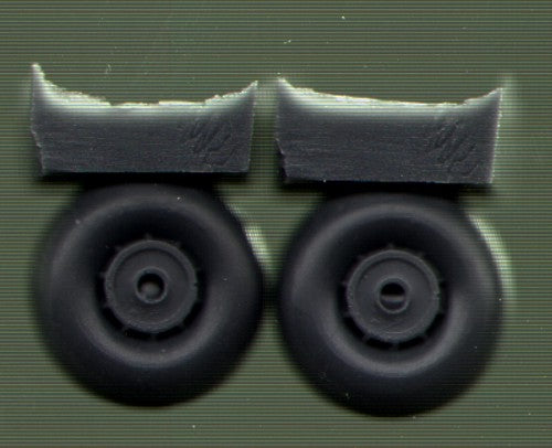 LF Models LFC7212 1:72 Savoia-Marchetti SM.79 in Spain with resin wheels