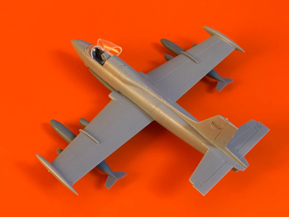 LF Models LFPE7279 Aermacchi MB-326K Impala Fighter Kit 1:72