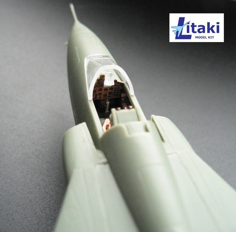 Litaki Model Kit LMK72001 1:72 Soko J-22 Orao