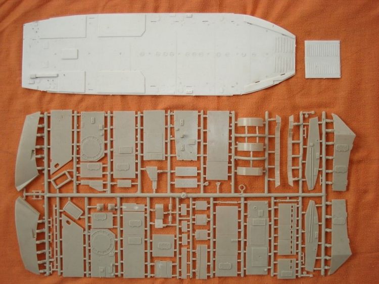 Mach 2 MACHAR06 1:72 LCT6 WWII landing craft