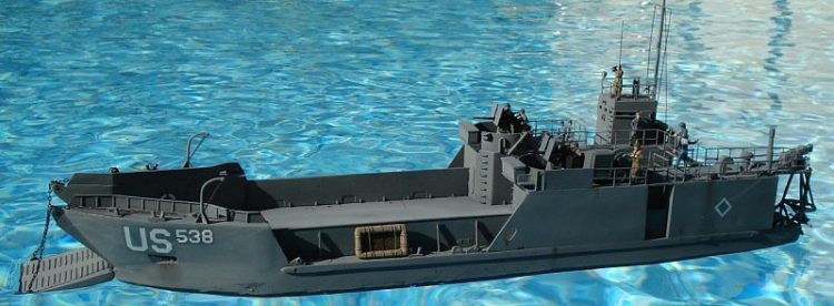 Mach 2 MACHAR06 1:72 LCT6 WWII landing craft