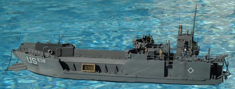Mach 2 MACHAR06 1:72 LCT6 WWII landing craft