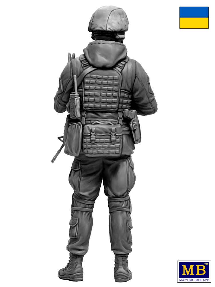 Master Box MAS24085 Ukrainian Soldier Kyiv March 2022 1:24