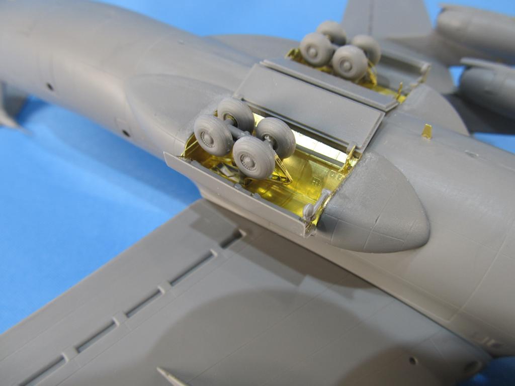 Metallic Details MDMD14423 1:144 Lockheed C-141B Starlifter