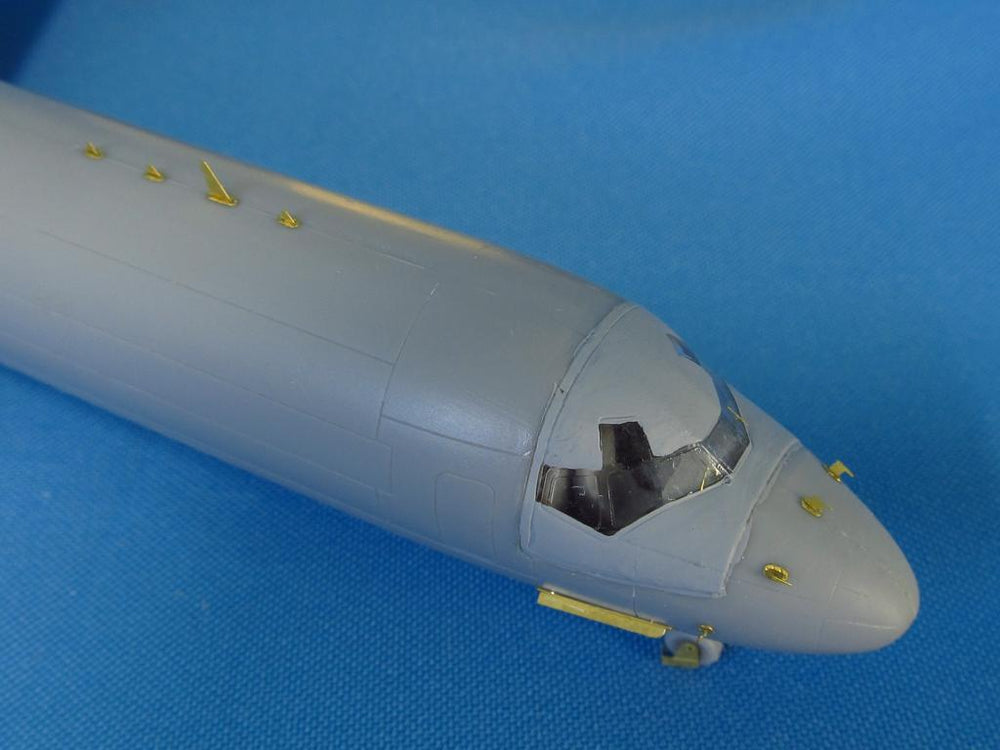 Metallic Details MDMD14427 1:144 McDonnell-Douglas MD-87