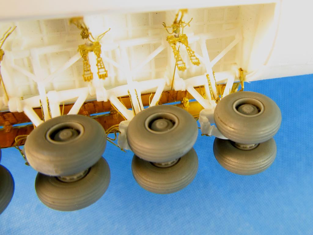 Metallic MDMD14428 1:144 An-225 Mriya wheels + gear detail