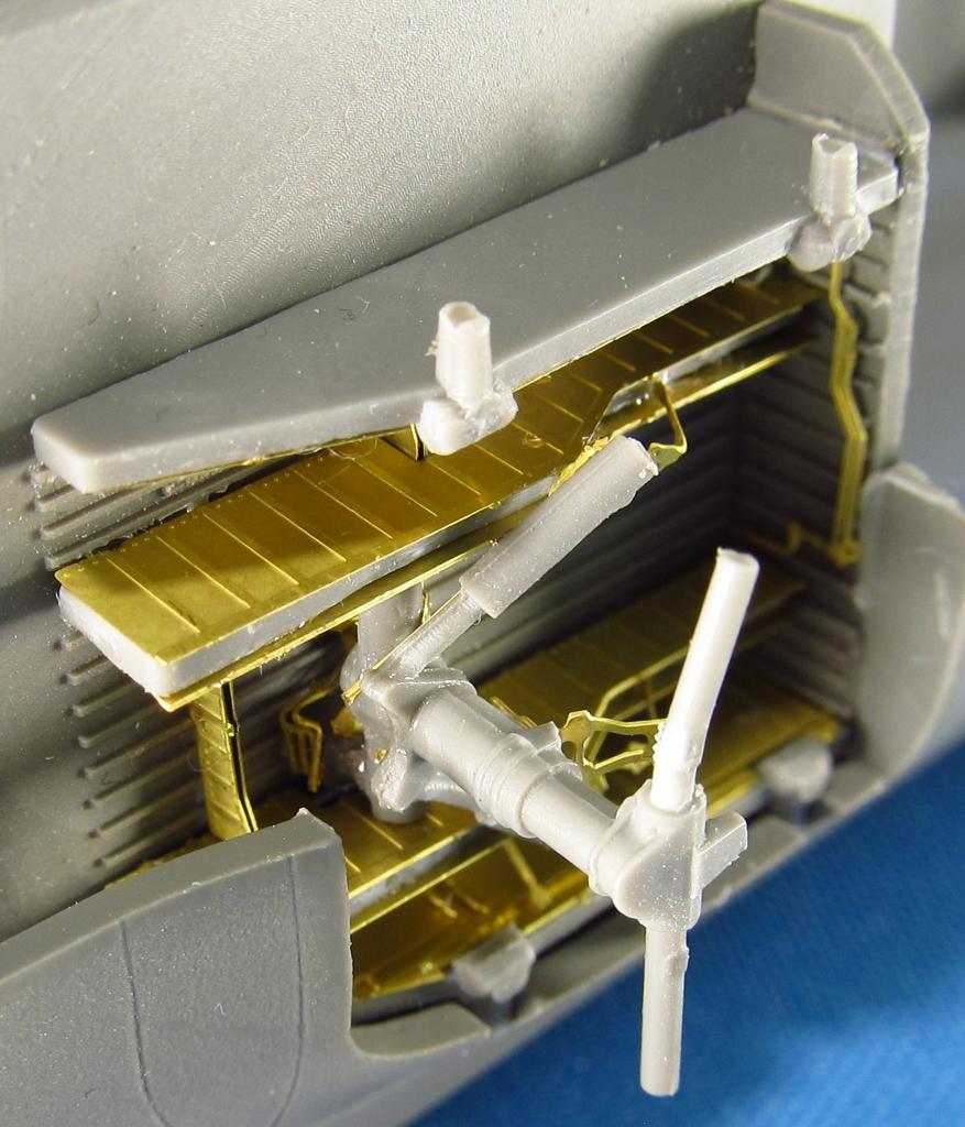 Metallic Details MDMD14434 1:144 Lockheed C-5B Galaxy wheel bays