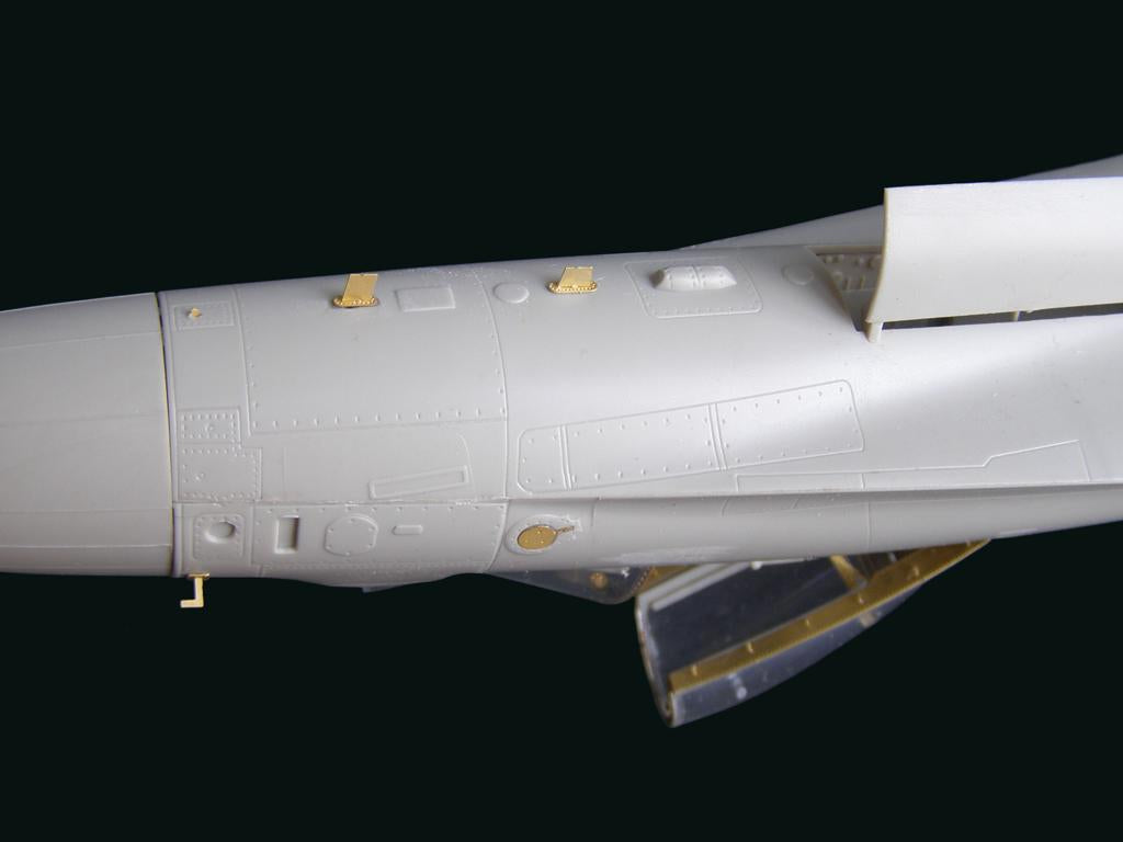 Metallic Details MDMD4826 1:48 Sukhoi Su-35 Flanker-E exterior