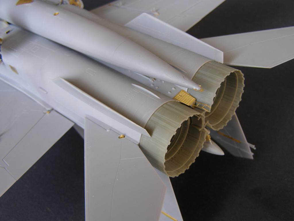 Metallic Details MDMD7213 1:72 Mikoyan MiG-25 exterior